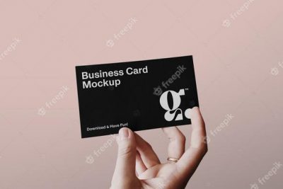 موكاپ کارت ویزیت - Business card with hand mockup